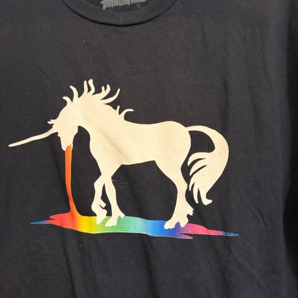 Blue Short Sleeve Tee with Graphic Design - Picture 4 of 7